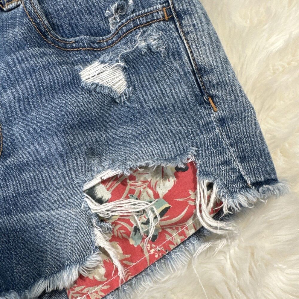 American Eagle Hi Rise Shortie Shorts 2 (W26 Inseam 1.5) Blue Distressed Womens - Picture 8 of 11